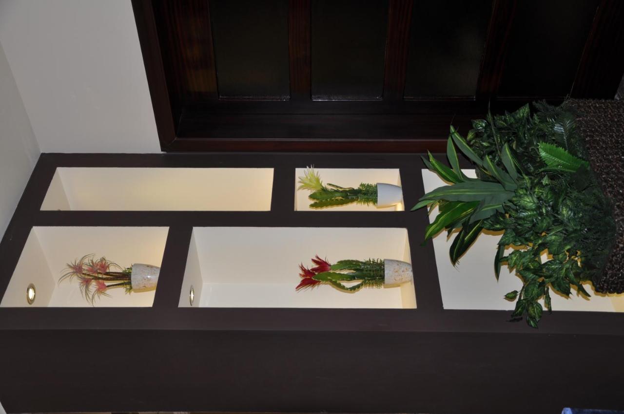 Al Bustan Crown Hotel 2 Arar Luaran gambar