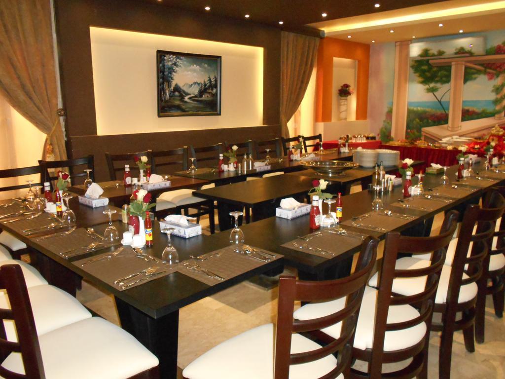Al Bustan Crown Hotel 2 Arar Luaran gambar