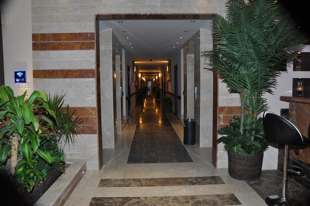 Al Bustan Crown Hotel 2 Arar Luaran gambar