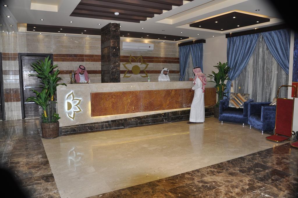 Al Bustan Crown Hotel 2 Arar Luaran gambar