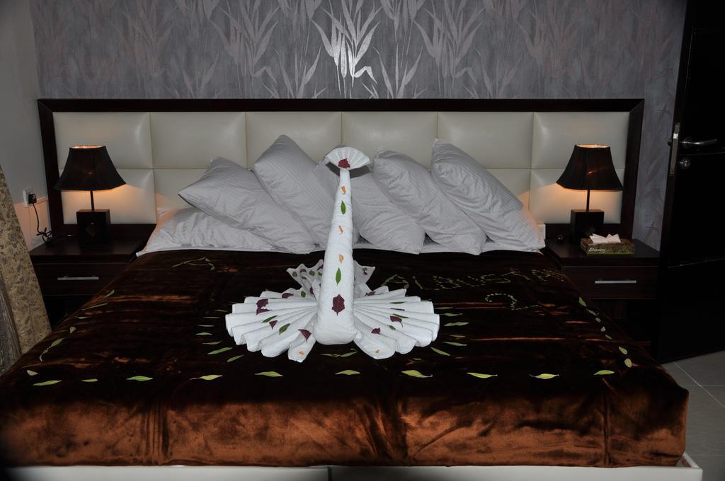 Al Bustan Crown Hotel 2 Arar Bilik gambar